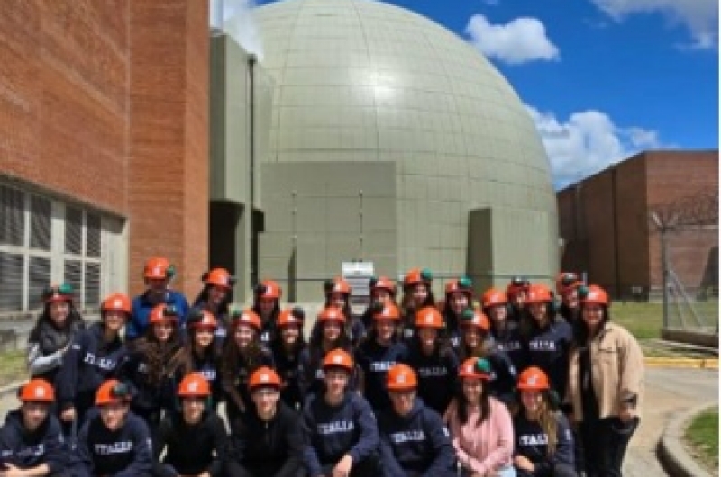 VISITA  AL COMPLEJO NUCLEAR ATUCHA